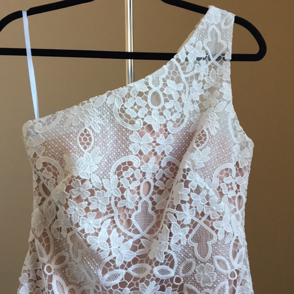 NWT Calvin Klein Lace Dress - Picture 3 of 8